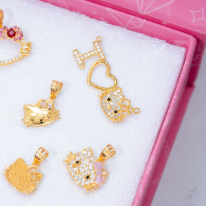 Mặt dây chuyền Hello Kitty